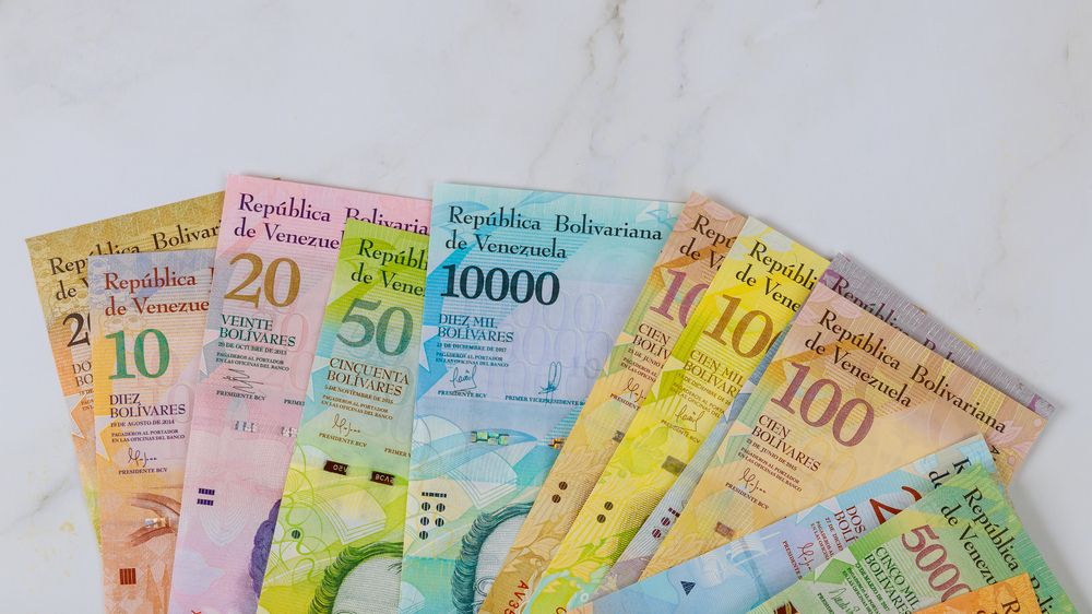 Milion na jediné bankovce. Venezuela chystá změny kvůli hyperinflaci